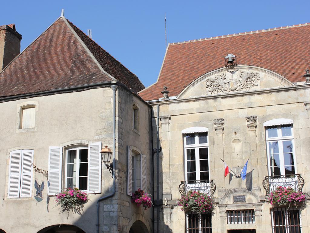 La Petite Etape Aux Vins Appartement Noyers-sur-Serein Buitenkant foto