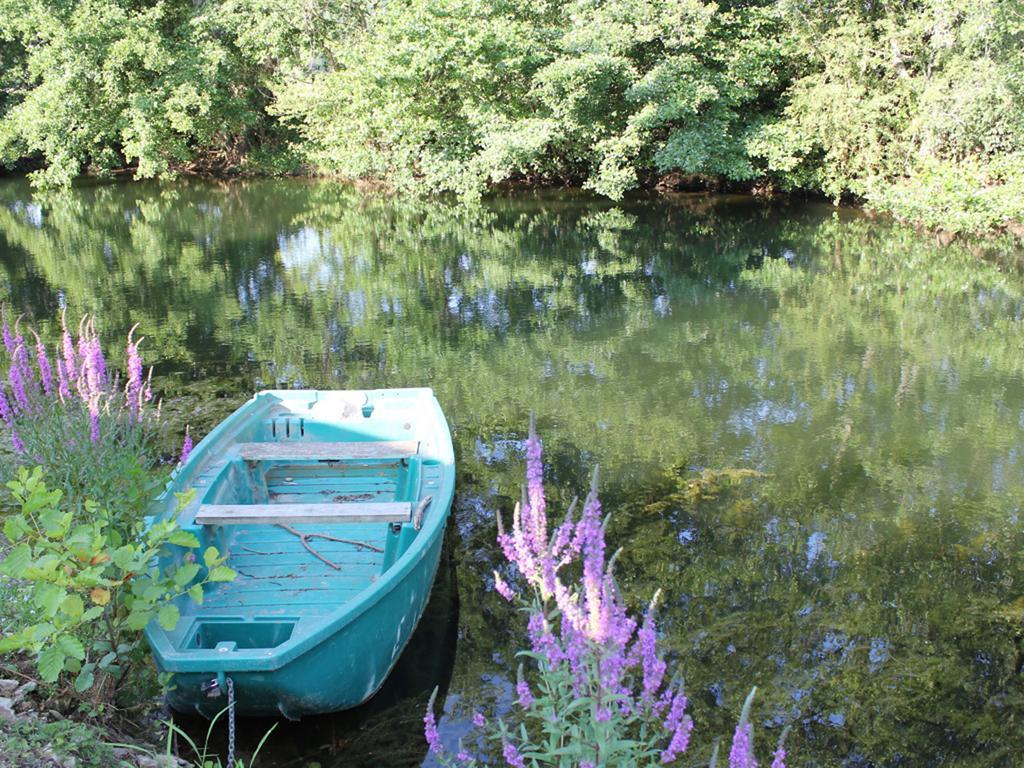 La Petite Etape Aux Vins Appartement Noyers-sur-Serein Buitenkant foto